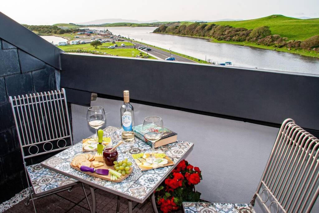 Ocean View Penthouse, The Harbour Mill, Westport Apartment Exterior photo